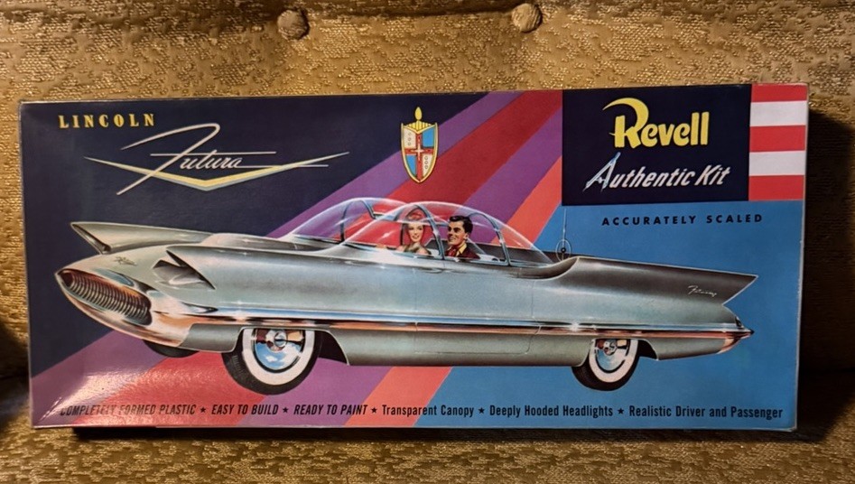 Revell Lincoln Futura Model Kit #1270 – Unbuilt Complete w/ Instructions – 1995