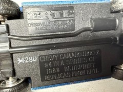 Vintage AMT Ertl 1989 Chevy Camaro IROC-Z 1/25 Scale Model 6062EO Blue Metallic