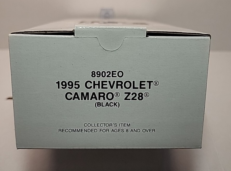 AMT Ertl 1995 Chevrolet Camaro Z28 Convertible Promo Car Black New NOS 8902EO