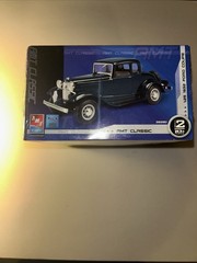 AMT ERTL AMT Classic 1932 Ford Coupe 1/25 Scaled Sealed In Plastic