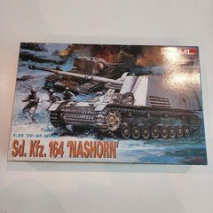 Dragon 1/35 Sd Kfz 164 Nashorn 6001 Parts Hull Piece And Rope