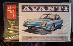 1:25 Vintage AMT 1964 Studebaker Avanti 3 in 1 kit molded in white NICE!