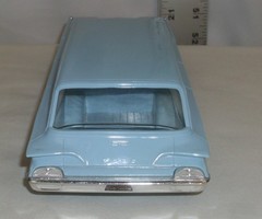 HUBLEY 1960 FORD COUNTRY STATION WAGON PROMO CAR MODEL 1:25 NEW BOXED