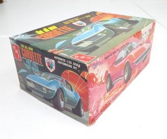 Vintage Original 1972 AMT Y732 “The All New Corvette” 1/25 Scale Customizing Kit