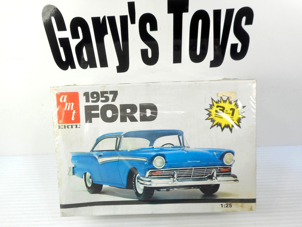 VINTAGE SEALED AMT 1/25 SCALE 1957 FORD 3 N’ 1 PLASTIC MODEL KIT #6584