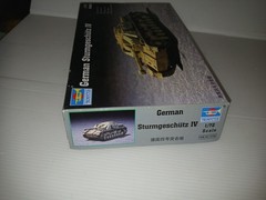 TRUMPETER 07261 Military Model 1/72 German Sturmgeschutz IV Complete Open Box