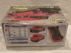 Hummer – 1:25 Scale Model Kit with Rolling Wheels – Revell – *NEW*