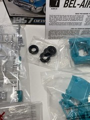 AMT 1957 Chevy Bel Air Model Car Scale 1:25 – Blue/White