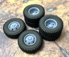 Resin 1/24 Scale: 15-inch “6-Hole” Dually Wheels W/ Commercial Truck Tires