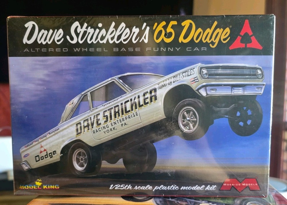 Moebius Models Dave Strickler ’65 Dodge Funny Car 1:25 Plastic Model Kit 2451