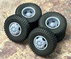 Resin 1/24 Scale: 15-inch “Budd 5-Hole Truck” Dually Wheels W/ Commercial Tires