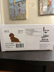Jekca Animals – Dachshund Sitting Brown 17cm