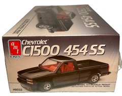 AMT Ertl Chevrolet C1500 454SS Model Kit 1:25 6032 Plastic, 1991, Sealed (B268)