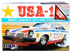 SKILL 2 MODEL KIT 1974 CHEVROLET VEGA PRO STOCK “USA-1” 1/25 SCALE MPC MPC828