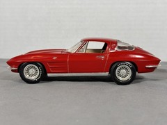 1/24 Scale Nicely Built 1963 Chevrolet CORVETTE Split Window RED Coupe Model Kit