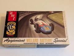 AMT Willard Battery Indy 500 Winner Indycar Race Car Plastic Model Kit
