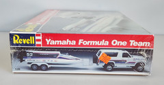 Revell Yamaha Formula One 1/25 Racing Boat w/ Bronco Model Kit 7241, New Sealed