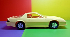 1985 Chevy Camaro Z-28 Yellow Chevrolet dealer promo 1/25 AMT Ertl