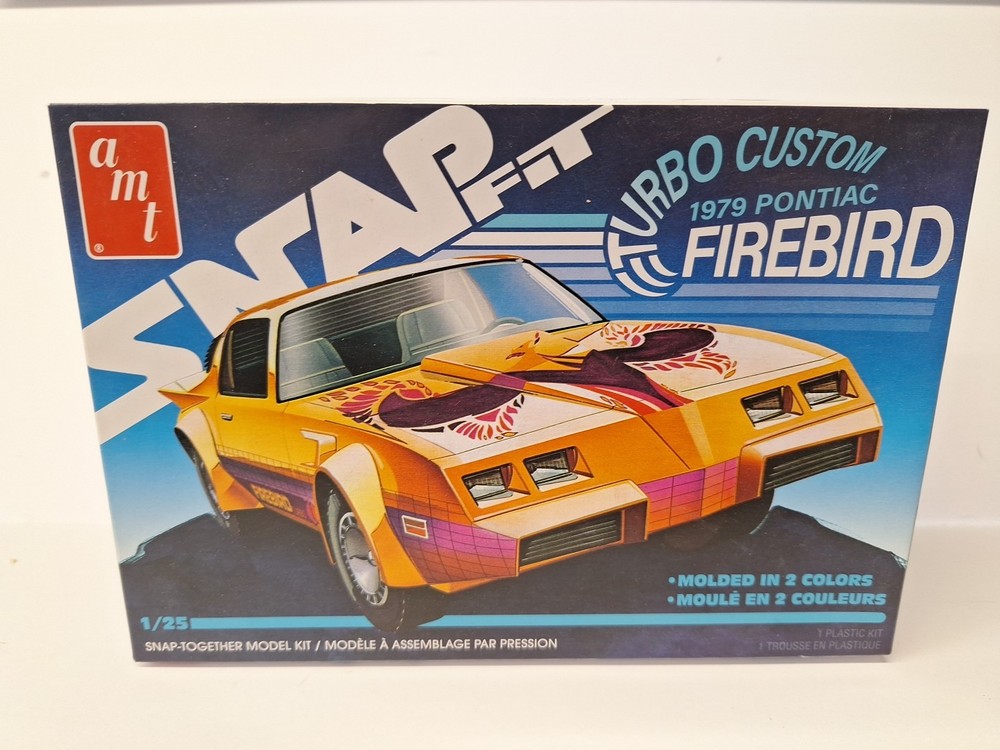 1/25 AMT 1211 – 1979 Pontiac Firebird Turbo Custom Snap Together Model Kit