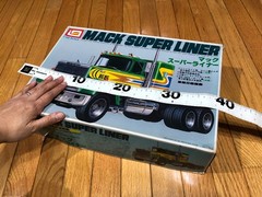 MACK SUPER LINER TRUCK 1/28 MODEL KIT IMAI VINTAGE