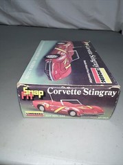 LINDBERG 1981 SNAP FIT CORVETTE STINGRAY 1/32 Pace Car Series Mispacked Error