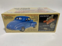 AMT 40 Ford Coupe Build 1 Of 3 Ways Retro Deluxe Car Plastic Model Kit Sealed