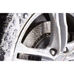 32 Fl. Oz. Extreme Wheel and Tire Cleaner