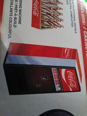 1977 Ford Van 1/25 Shop Diorama Coca-Cola Coke vending machine waterslide decal
