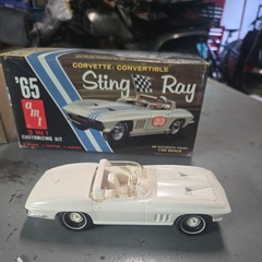 RARE & ORIGINAL VINTAGE AMT 1965 CORVETTE STING-RAY CONV KIT 6915-150