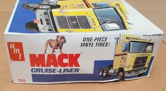 AMT Mack Cruiser-Liner Ryder Trucks 1977 Issue Opened Complete 1:25 Kit T536