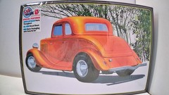 AMT 1384 1/25 Ford 5 Window Coupe Street Rod