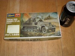 WW#2, GERMAN Sd. Kfz.7/1, 8 TON HALF TRACK QUAD 20mm AA. Plastic Model Kit, 1/72
