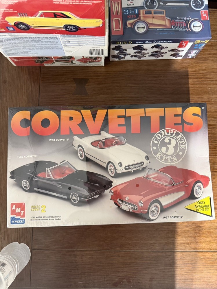 AMT 3 pack corvettes 1953 1957 1963 Model KIT NIB sealed