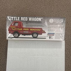 Lindberg Dodge “Little Red Wagon” Drag Truck Model Kit 1/25 72158, New Sealed
