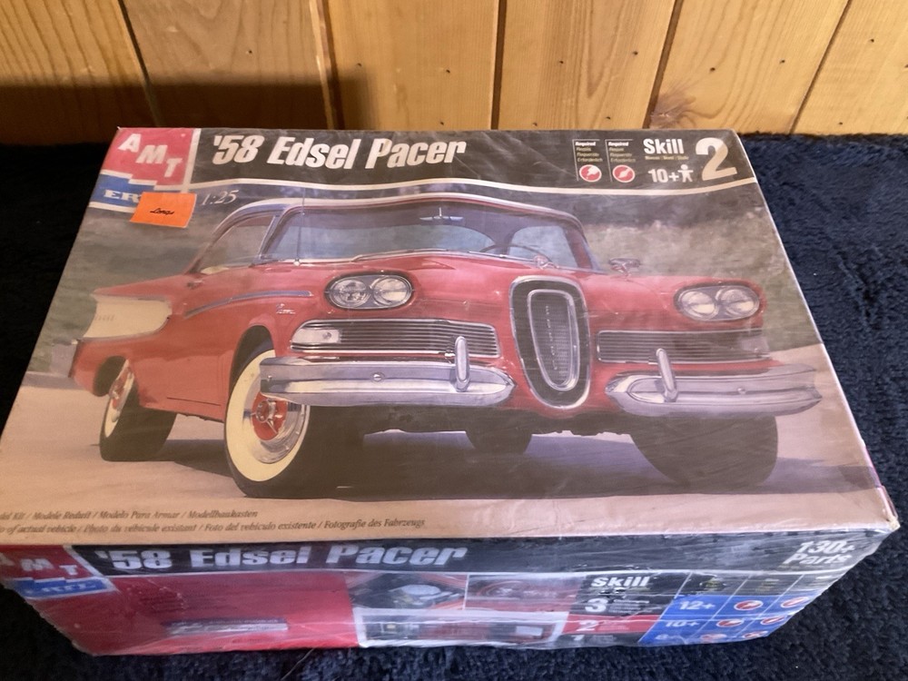 AMT ERTL 1/25 Scale ’58 Edsel Pacer – Factory Sealed