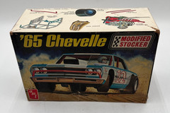 Vintage AMT 1965 Chevy Chevelle Modified Stocker 1/25 Scale Plastic Model Kit