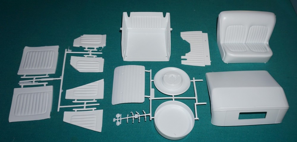 ’32 Ford Hot Rod 3’N 1 Revell 1/8 Interior Seats Roof Etc.