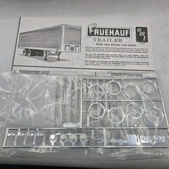 New AMT FRUEHAUF VAN Big Wheels Supertruck Kit FB Beaded Panel 1:25 19 In. Long