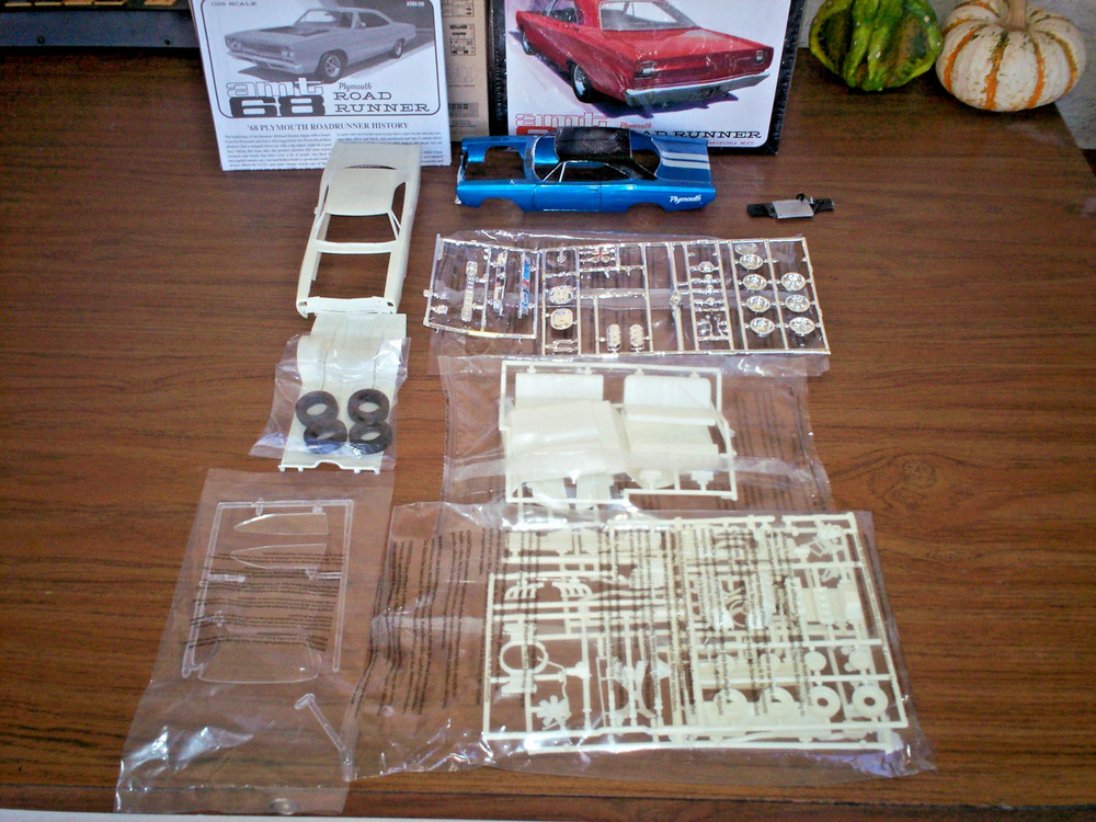 AMT ’68 Plymouth Road Runner With Spare Body