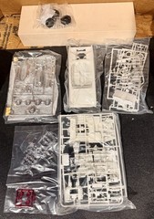 2 Classics Firebird And Thunderbird Cars Model Kits 1:25 Parts Sealed US Seller