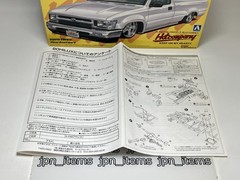 Aoshima 1/24 Kit TOYOTA 80 HILUX CUSTOM Ver.1 Hot Company Pick Up Unassembled