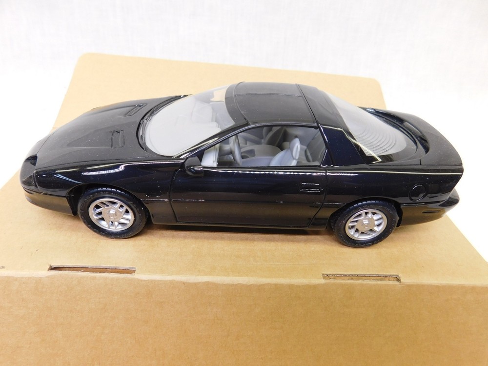 1993 CHEVROLET CAMARO Z/28 IN BLACK PROMO MODEL