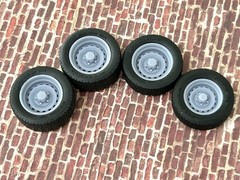 1/24 Scale: 17-inch “Chevy Truck Rally” wheels W/ Wide Rear Tires . Resin