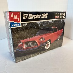 Vintage AMT Ertl ’57 Chrysler 300C Model Kit 1:25 Sealed 120+ Parts Car Hobby