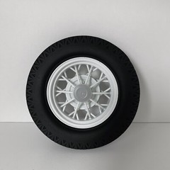 1:8 Set Of Four 19” Traditional Wire Wheel and Tires. V8 Logo Caps Included