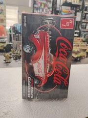 AMT 1492 1/25 1940 Willys Coupe Coke Race Team Plastic Model Kit