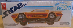 AMT #1211 1/25 SCALE SNAP FIT 1979 PONTIAC FIREBIRD NEW IN DAMAGED BOX