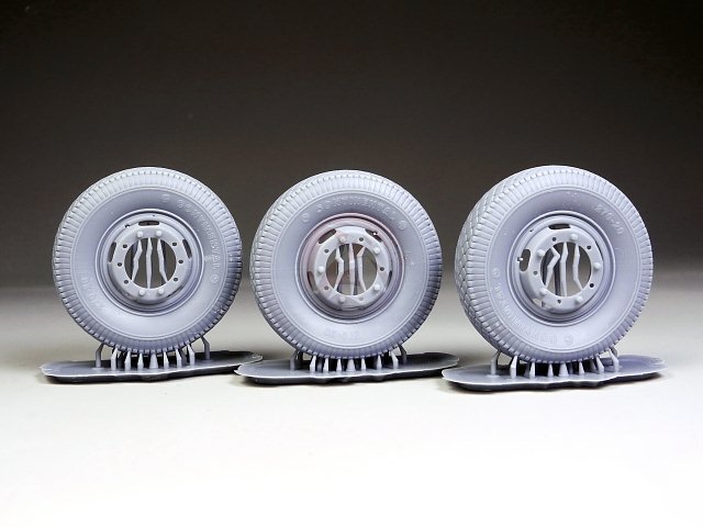 Rado 1/35 Road Wheels for Sd.Kfz.234 8-Rad Series (Continental) (9 wh.) RDM35S23