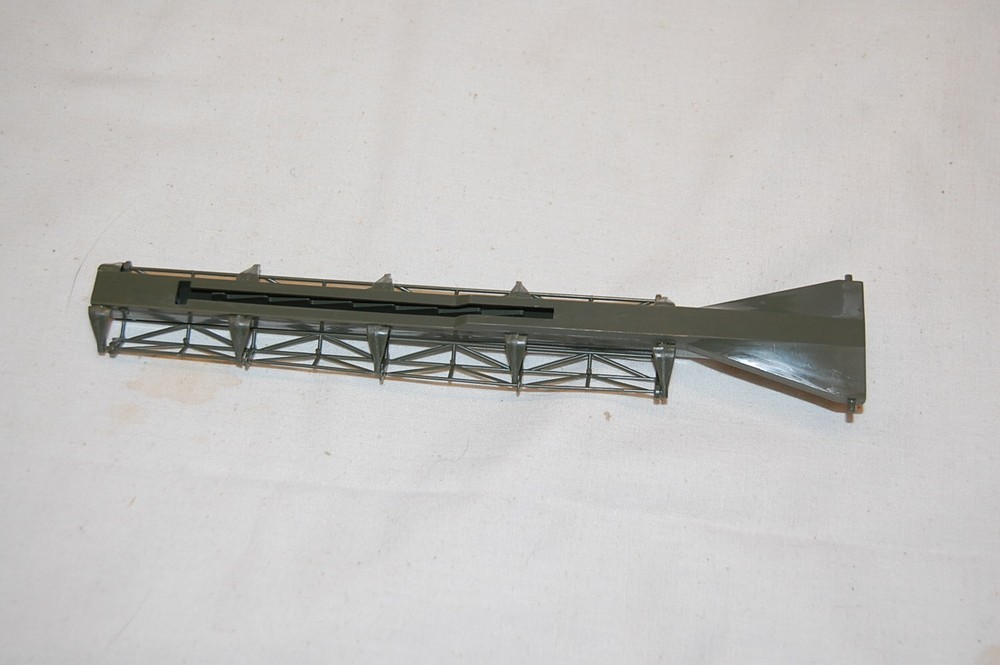 1/32 GLENCOE MODELS FROG 3 MISSLE CARRIER PARTS REPLACE MISSLE BOOM ASSEMBLY