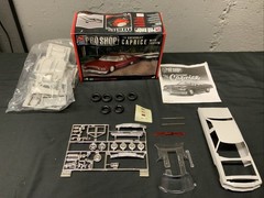 AMT Pro Shop 1976 Chevy Caprice w/ Trailer Kit # 30031 Released in 1999